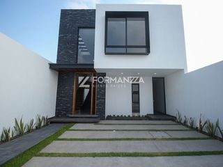 Casa Nueva en Venta en Punta Norte en Colima