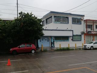 Edificio en venta en Col. Flores Magón. VERACRUZ, VERACRUZ. IDEAL P/ESCUELA