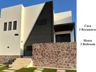 Villa con terraza y vista panorámica, Casa club, amenidades, El tezal, en venta.