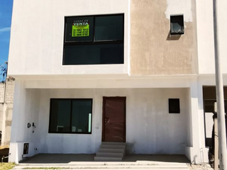 Casa nueva en Coto Carrara, Capital Norte, Zapopan