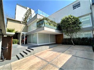 VENTA CASA TIPO TOWN HOUSE, LOMAS DE CHAPULTEPEC