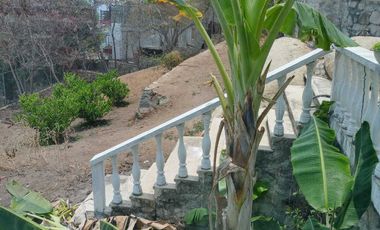 Venta de Casa Con Excelente Vista a la bahía en fraccionamiento las playas