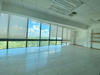 Oficina en Renta Piso 10 Torre empresarial Villahermosa