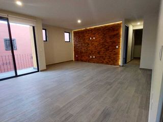 RENTO AMPLIO PENTHOUSE  SIN MUEBLES