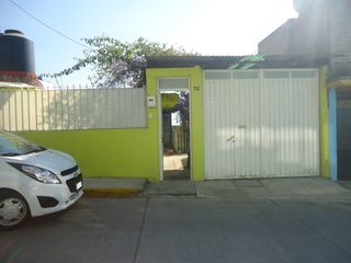 Venta de Casa Particular en Loma Bonita, Ayotla, Municipio de Ixtapaluca, Estado de México, 2 Niveles, 3 Recamaras, $2,10,000.00 se acepta cualquier crédito.