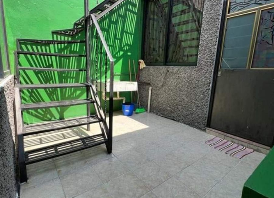 CASA CON ACCESORIA COLONIA LA PERLA NEZAHUALCOYOTL