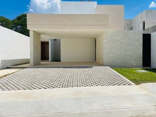 Casa Lista  de 4 recamaras ,Temozón Norte, Mérida, Yuc.