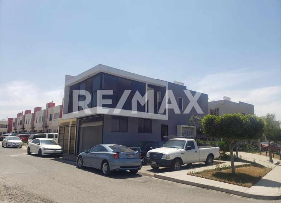 CASA EN VENTA EN PESOS, DE 3 RECÁMARAS, EN LOMAS TERRABELLA, TIJUANA B ...