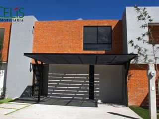 Casa en venta a unos pasos de la Carretera 57 Proyecto Residencial Antequera SLP