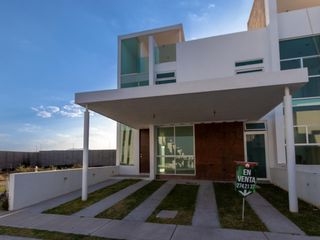 Casa NUEVA en VENTA Aguascalientes Q Campestre roof garden. Alberca