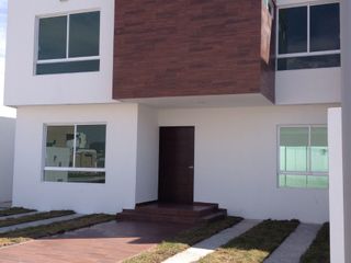 Hermosa Residencia en La Condesa Juriquilla, 4ta Recámara en PB, Jardín, LUJO