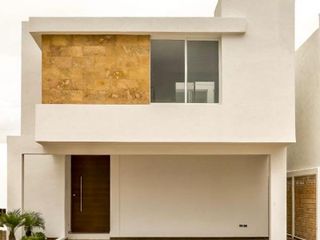 CASA EN VENTA EN RESIDENCIAL ALTO LAGO, SAN LUIS POTOSI