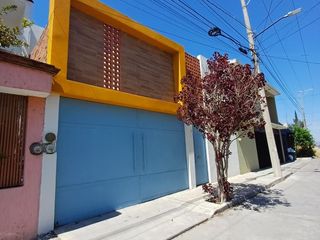 Casa en venta, enfrente de Costco, Morelia