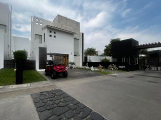 Villa en Paraíso Country Club