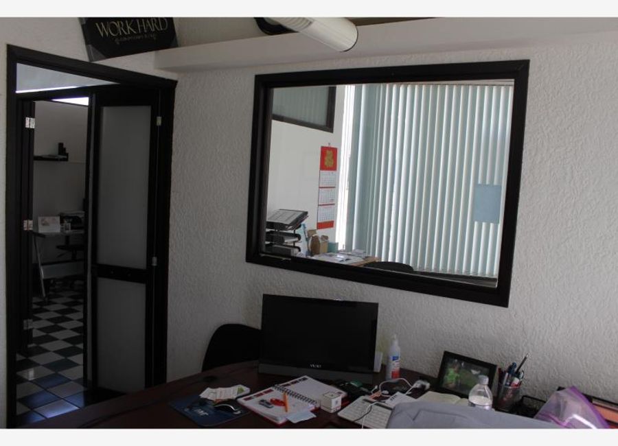 VENDO OFICINA BERNARDO QUINTANA QRO