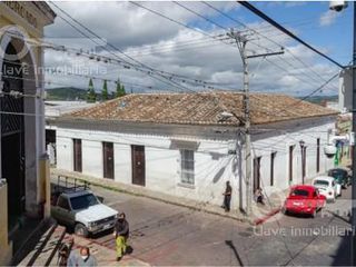 Local Comercial en Renta de 244.45 m2 en esquina de Av. Segunda Oriente Norte, Col. Centro, Comitán, Chiapas.