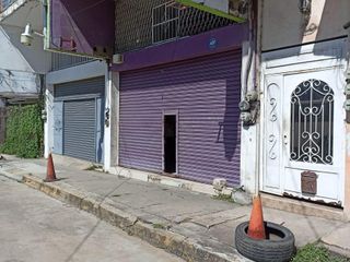 Venta de Local Comercial de 2 niveles con 140 m2 en Av. Justo Sierra, Col. Guayacanal, Minatitlán, Ver.