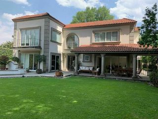 Venta de casa en Lomas de Chapultepec 