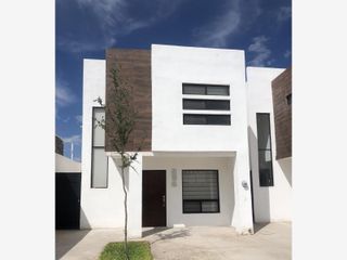 Casa en Venta en Puerta de Hierro