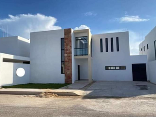 Venta de casa ubicada en el fraccionamiento San Diego Cutz Conkal al norte de Mérida.