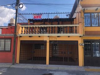 Casa en Renta y/o Venta en Toluca, ubicada en fraccionamiento Villas Santin