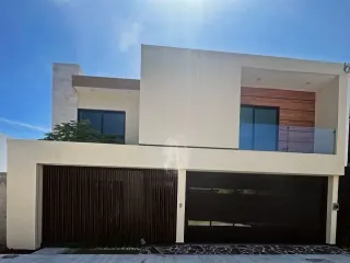 VENDO CASA NUEVA ANTES DEL PUENTE EN MEDELLIN EN PALMAS