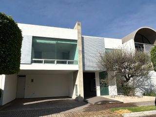 Casa en Renta Lomas de Angelopolis I, Cluster 333, Puebla