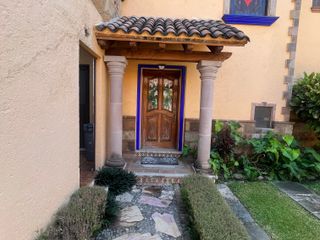 Casa en Lomas de Cuernavaca Amueblada