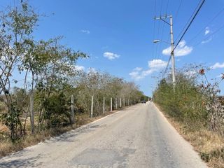 Terreno en venta a pocos metros de la carretera a Dzitya