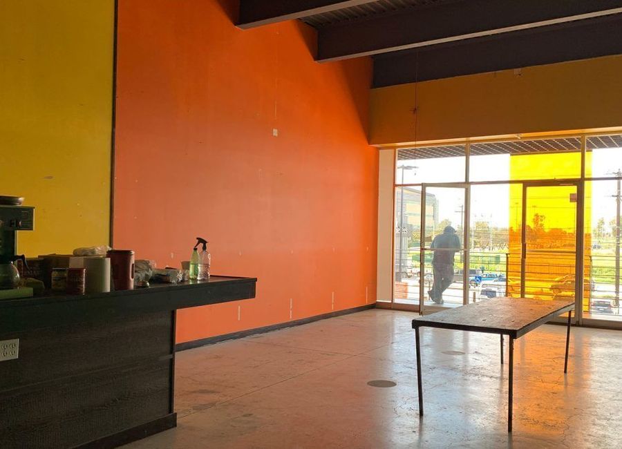 Se rentan locales comerciales en plaza Unisur, Otay Tijuana