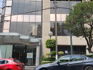 Edificio de oficinas/Comercial en renta en Lomas de Chapultepec