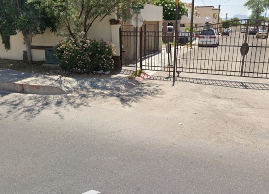 CASA DE RENTA EN LAS LOMAS