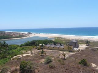 TERRENO A PIE DE PLAYA EN PUERTO ESCONDIDO