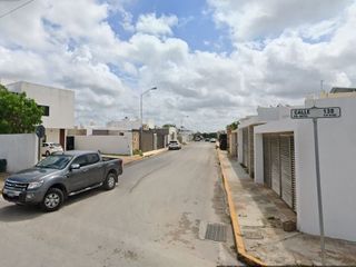 Terreno en venta en Dzitya Mérida, con calle pavimentada y servicios