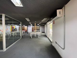 Renta Oficina Edificio privado - 476 m repartido en 2 nivel Lago Rodolfo Granada