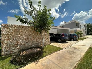 Casa en venta una planta en Mérida Yucatán, Privada Bosques de Conkal