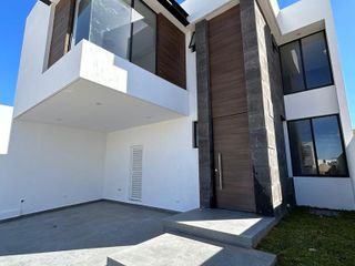 CASA NUEVA EN VENTA EN COTO ST. ANGELO AL NORTE DE AGS.