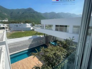 Lania Residencial -CARRETERA NACIONAL- Casa en Venta Monterrey Zona Sur