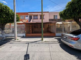 Casa en Venta en Colonia Independencia, Guadalajara, Jal.