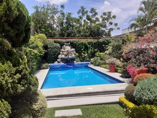 (CVO) CASA LOMAS DE CUERNAVACA EN PRIVADA $ 5,600,000