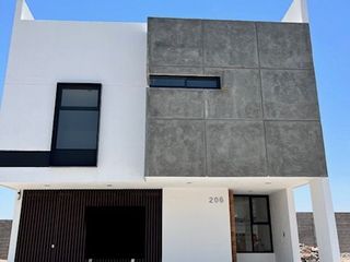 Casa en Venta en Cañadas del Arroyo, Roof Garden, Jardín, 3 Recamaras, Roof !!