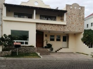 Casa en RENTA en Bugambilias - Coto Cristal