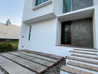 CASA EN VENTA- BOSQUE REAL