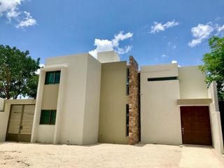 Casa en renta equipada en Mérida Yucatán, Privada Guayacan Conkal
