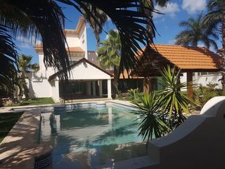 Residencia en Venta en Privada en Cholul, Mérida, Yucatán