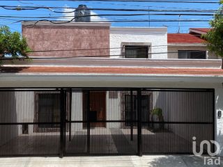 Casa en venta en Residencial Tejeda, Corregidora, Querétar.