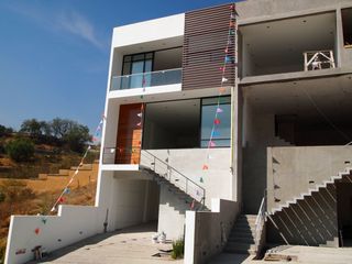 Casa nueva en Vila Azul
