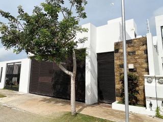 Casa en Venta, Fraccionamiento Gran San Pedro Cholul, Mérida Yucatán.