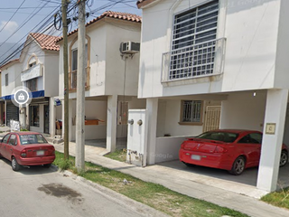 Casa en  Remate Bancario en Privadas de Sta. Catarina, Santa Catarina, N. L. (65% debajo de su valor comercial, solo recursos propios, unica Oportunidad) -EKC