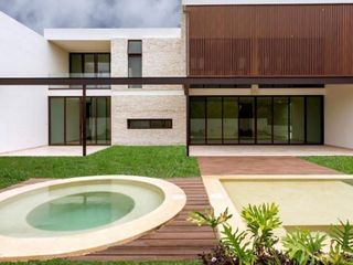 Hermosa casa en Yucatan Country Club en venta